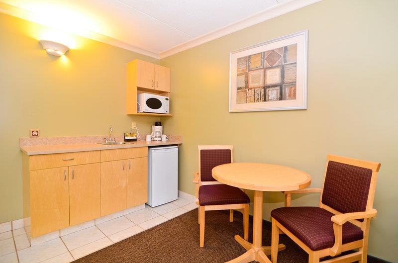 Best Western Marquis Inn & Suites Prince Albert Rum bild